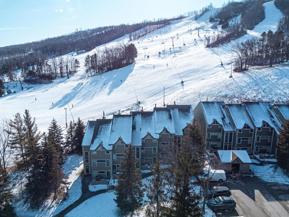 Modern Mountainside Ski In Ski Out 87111 Blue Mountains Exterior photo